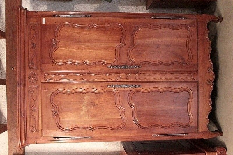 Cabinet Louis XV Cherry 18th
