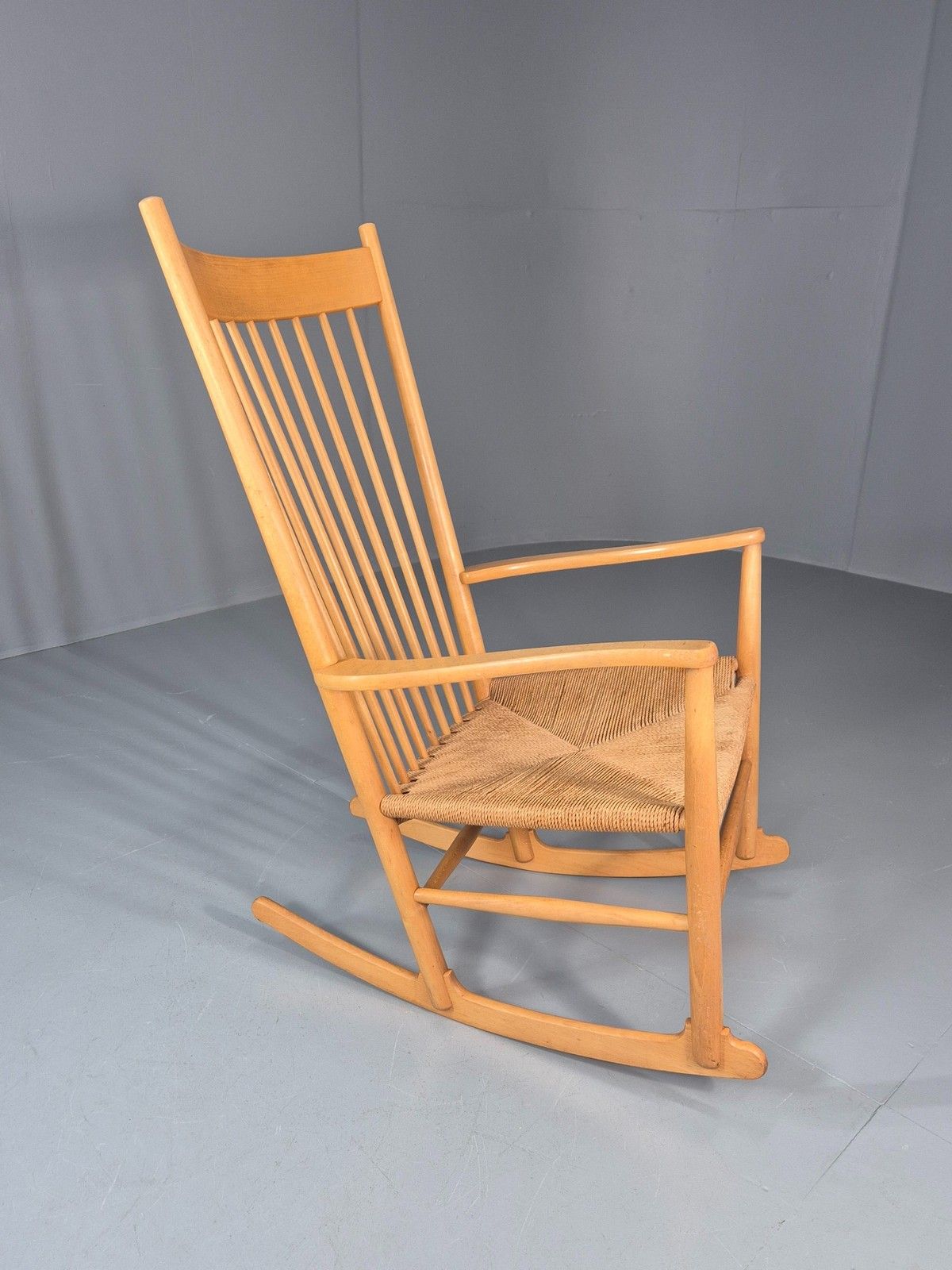 Vintage Wegner Rocking Chair J16 Model For Fredericia C1944 Mcm Retro 10991 photo vintage