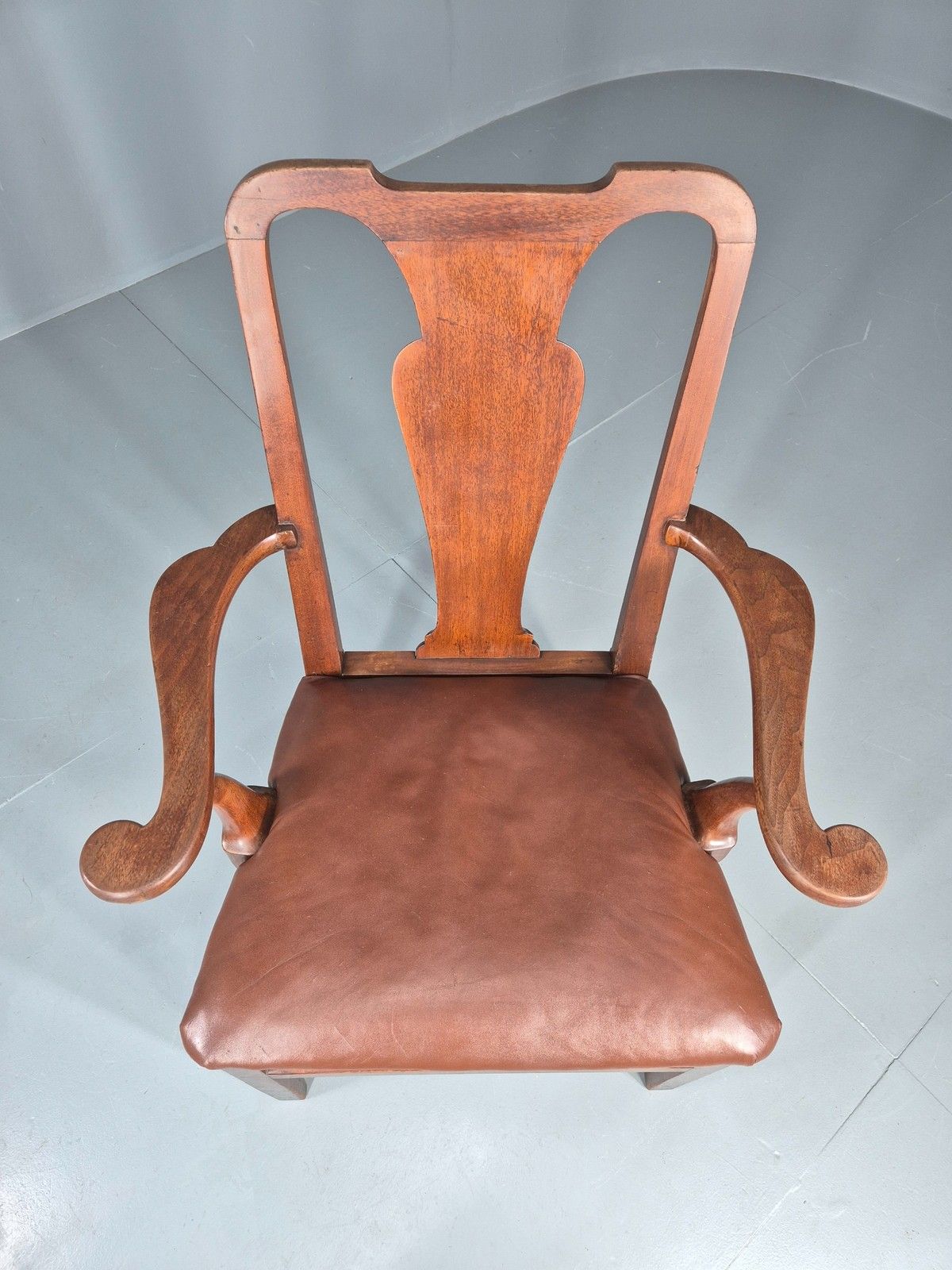 photo buy Antique Georgian Elbow Chair Mahogany Frame Leather Seat Splat Back Eb11933