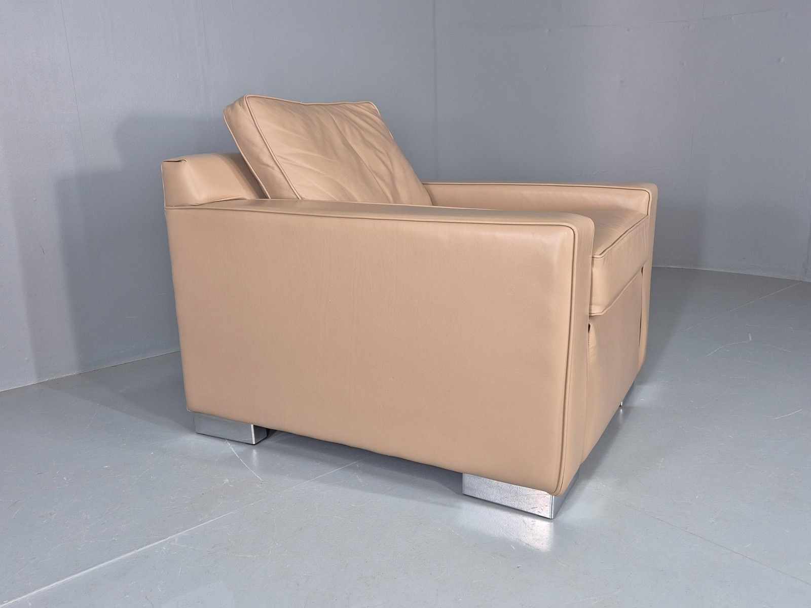 photo for sale Vintage Leather Cube Chair Moores Interiors Bespoke Build Quality Eb11997