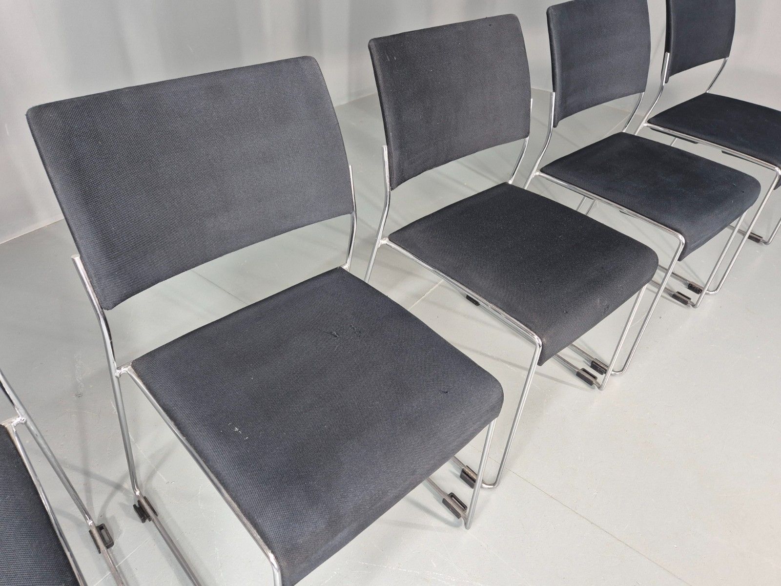 5 Vintage Stacking Chairs Chrome Rod And Black Cloth Brunner Brand Eb12003 photo Furniture