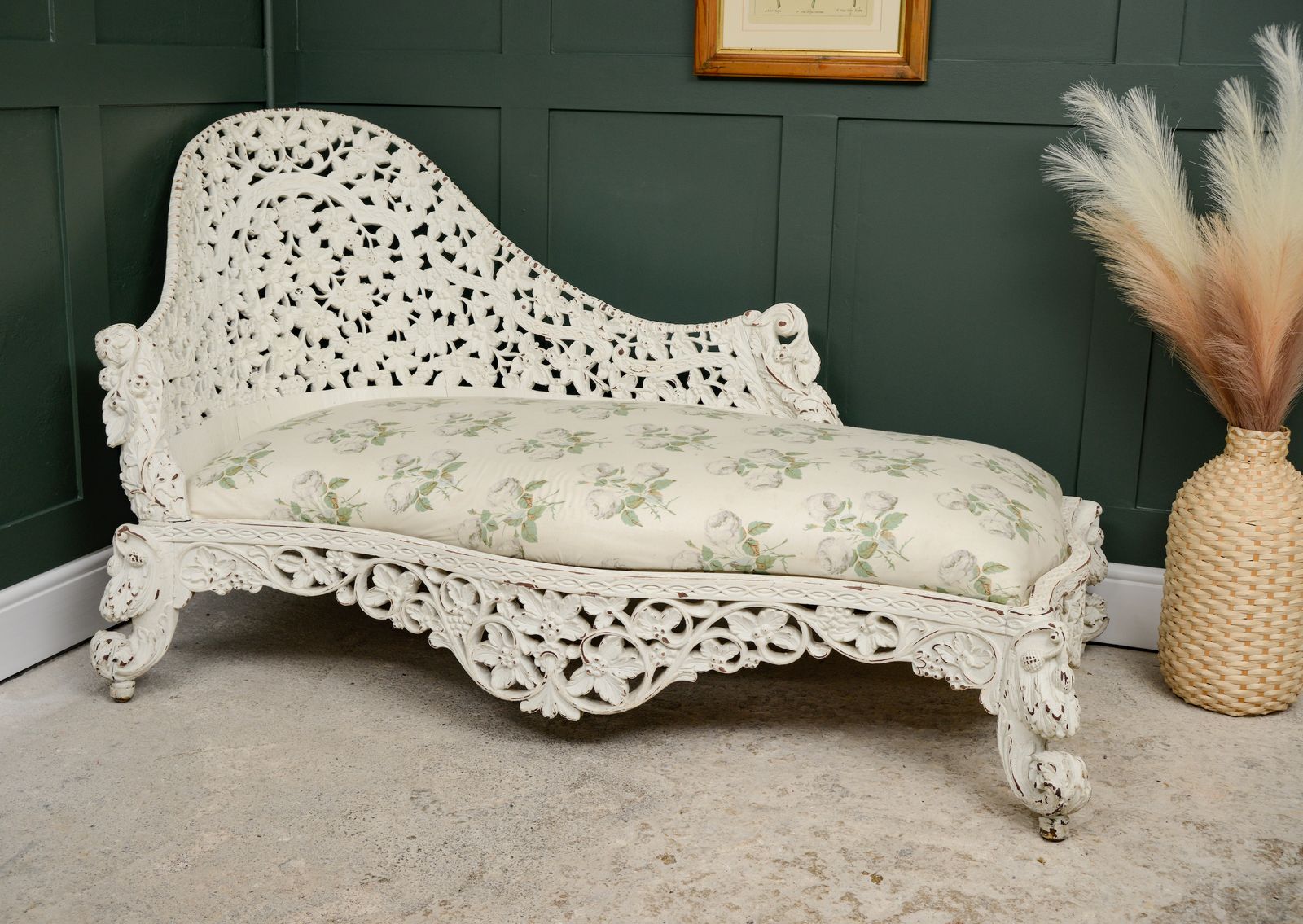 Victorian Carved Wood Chaise Longue Daybed   Anglo Indian   White photo vinterior