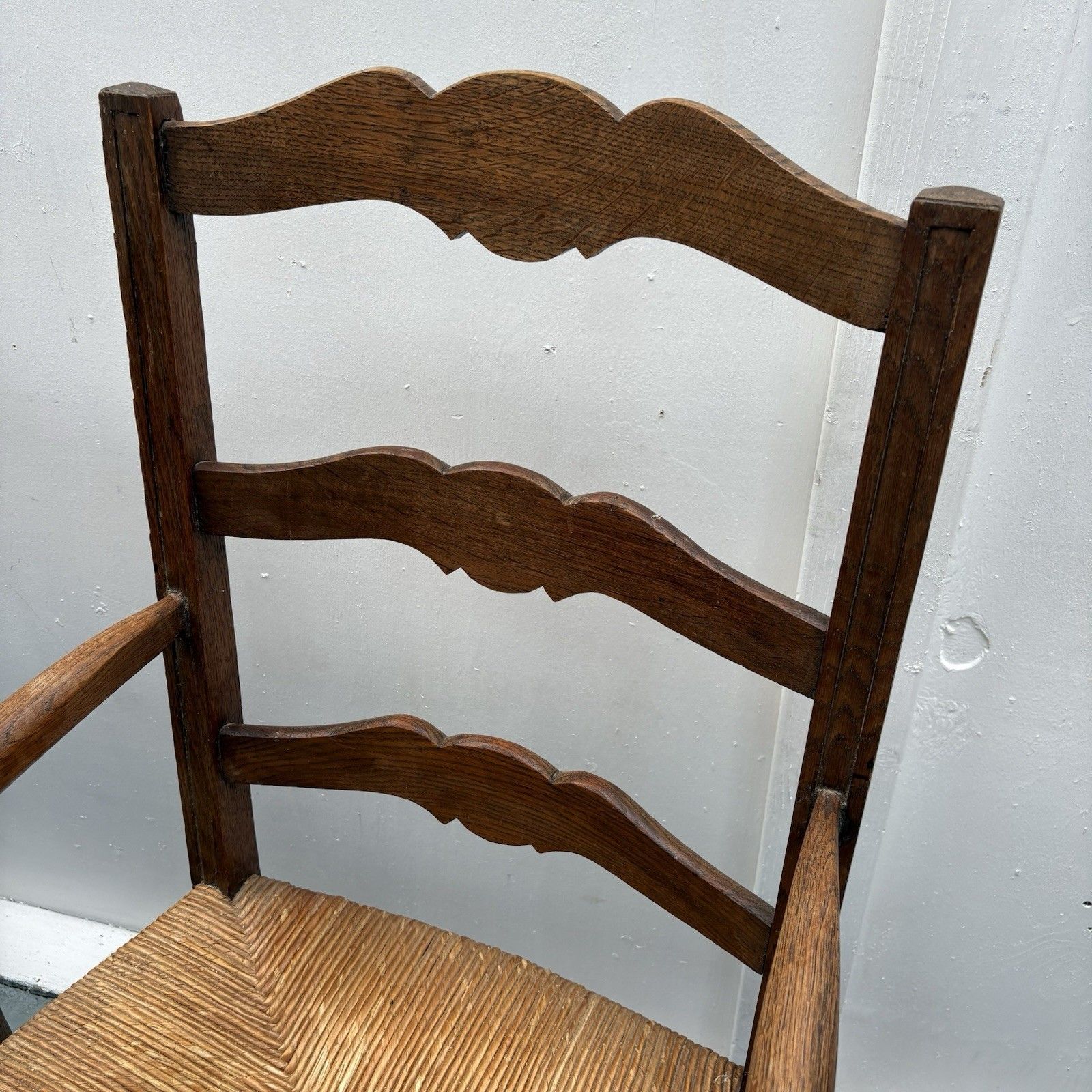 Pair Of Provincial French Country Oak Rush Seat Ladderback Carver Dining Chairs photo 240.0