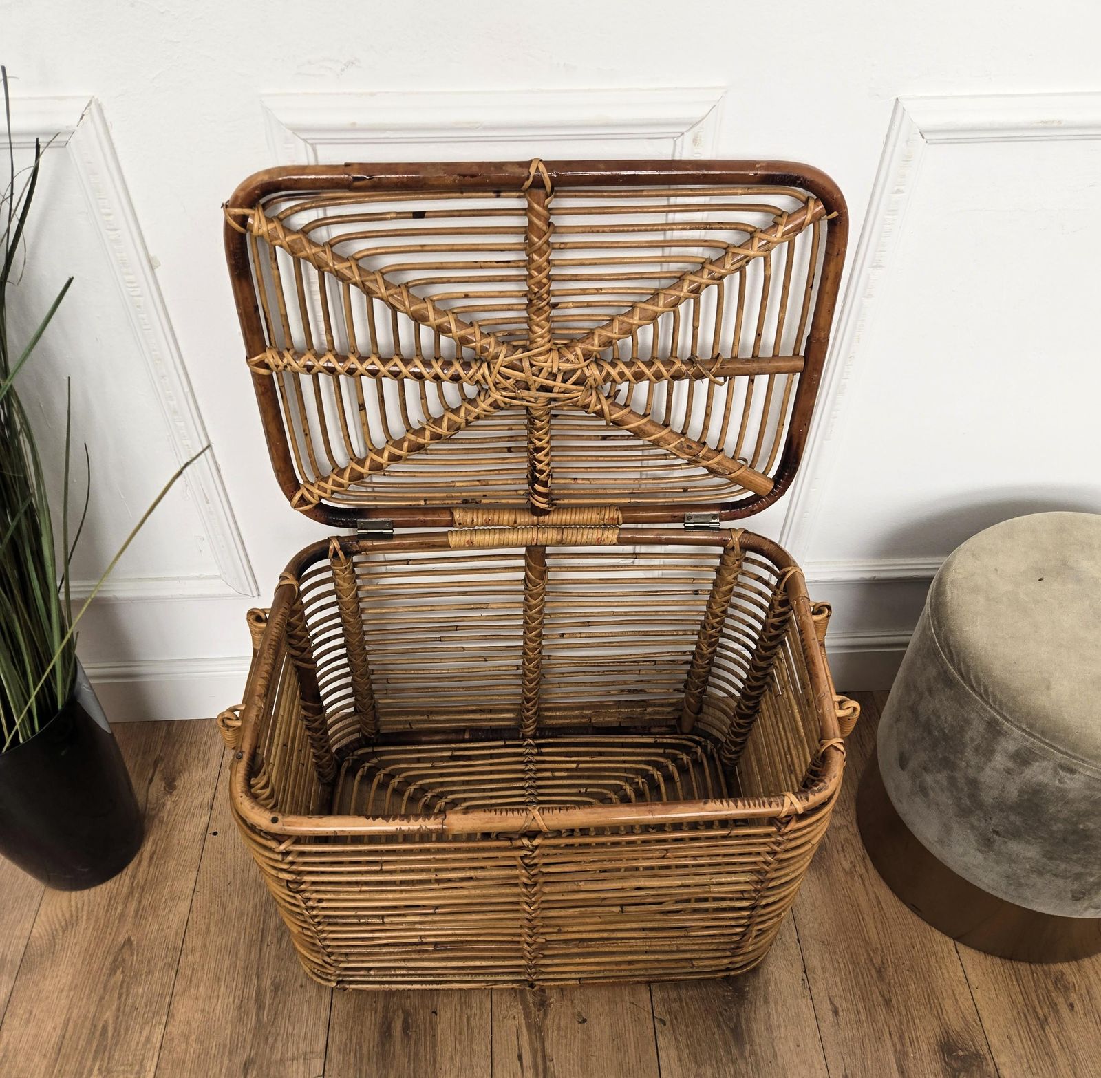 photo furniture 1960s Italian Designer Bamboo Rattan Bohemian French Riviera Basket Container