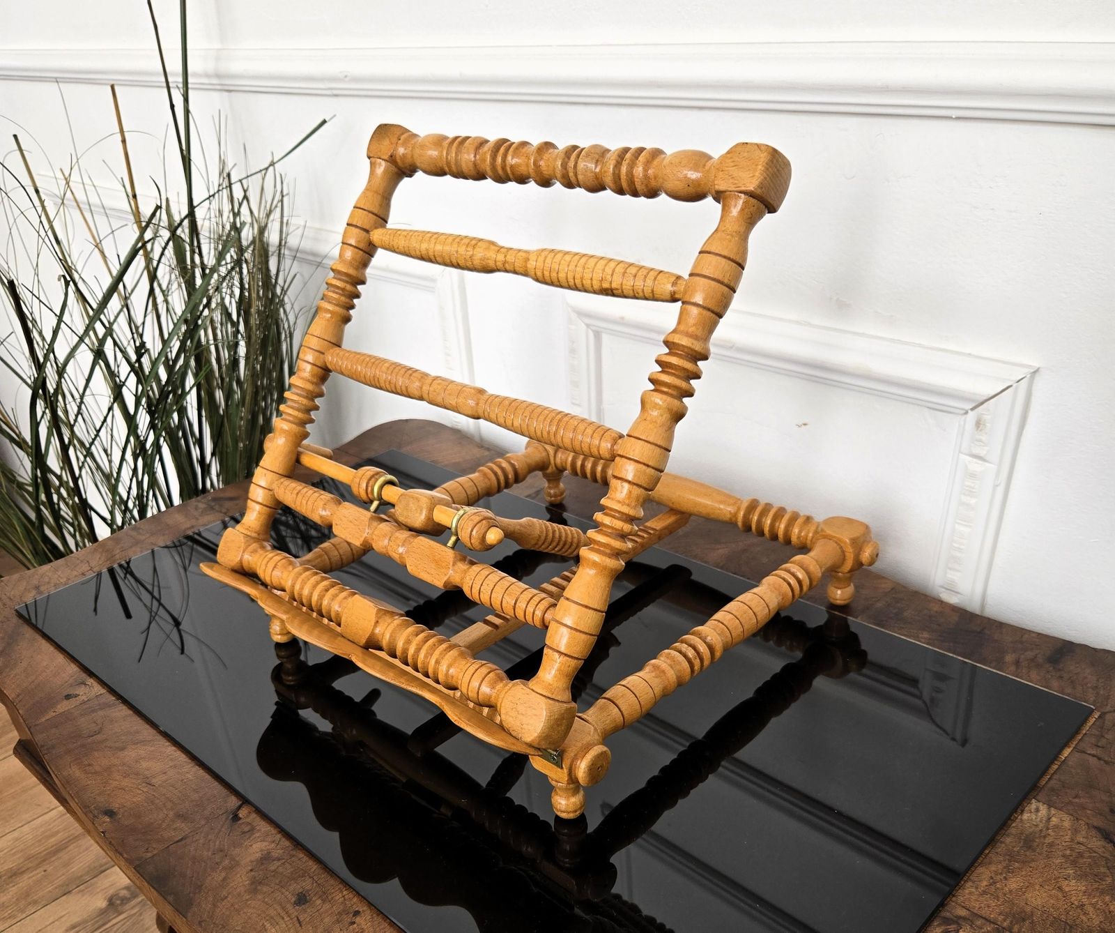 Italian Carved Decorated Adjustable Wooden Book Stand Rest photo vinterior