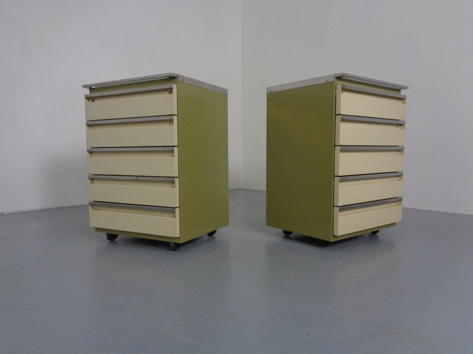 Steel Mobile Medical Cabinets With Drawers From Baisch, Germany, 1950s, Set Of 2 photo 1088.0