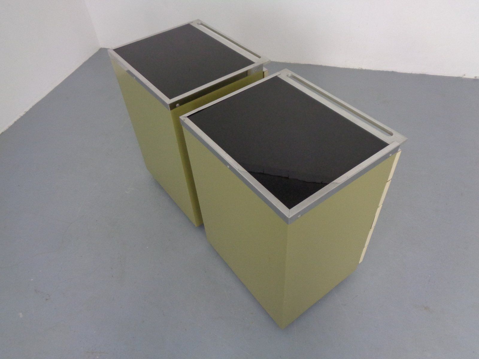 photo vinterior Steel Mobile Medical Cabinets With Drawers From Baisch, Germany, 1950s, Set Of 2