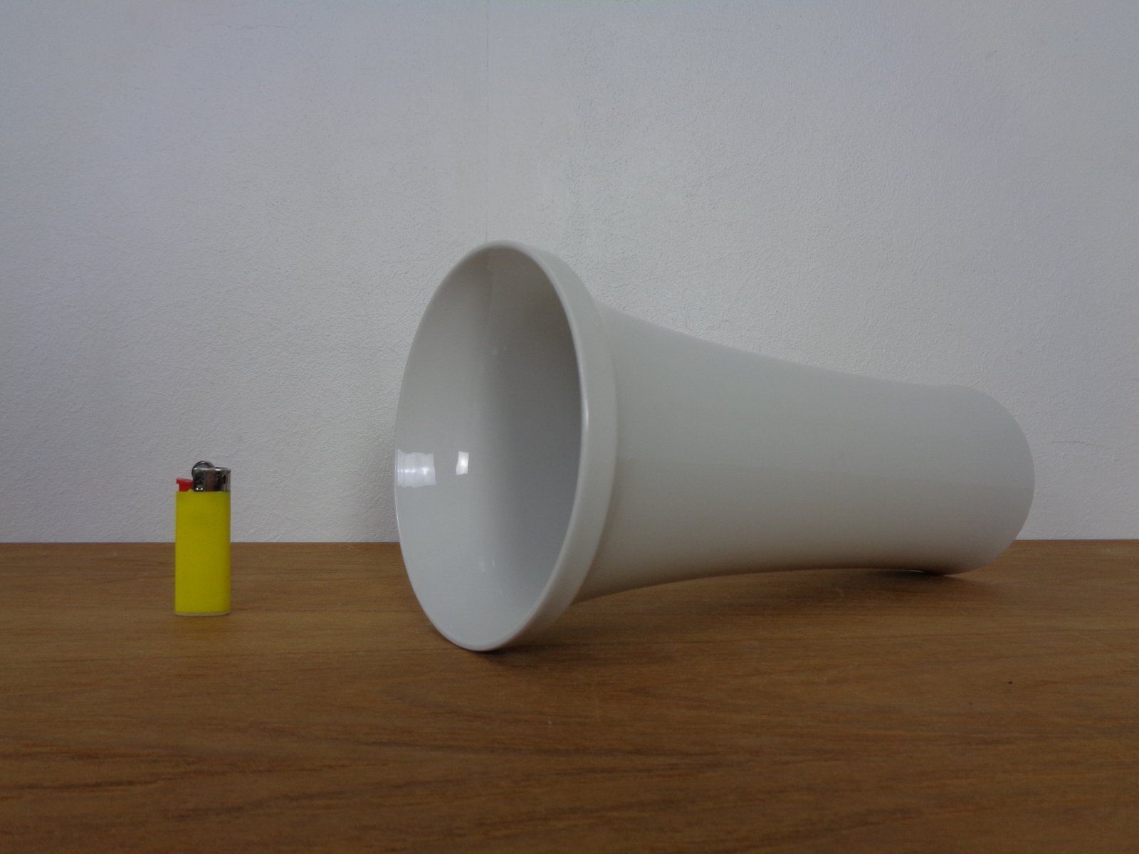 Salier Porcelain Vase By Siegmund Schütz For Kpm Berlin, Germany, 1951 photo vinterior