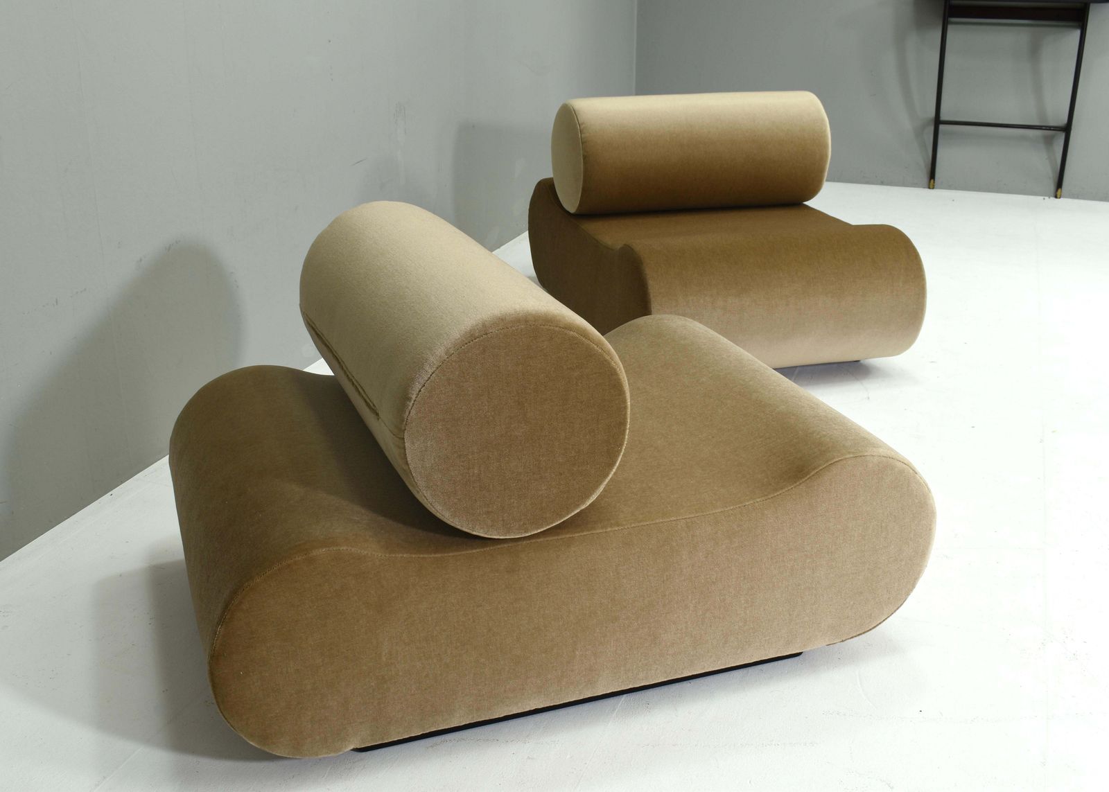 5398.0 Klaus Uredat ‘Corbi’ For Cor Lounge Chair In New Mohair, Germany – 1969 photo