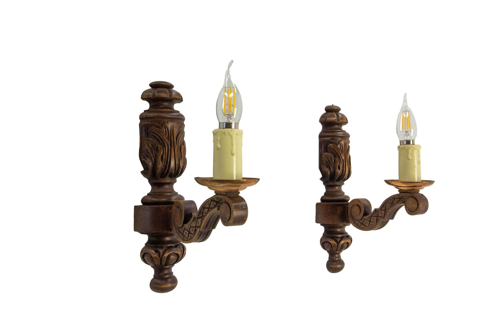Paar beukenhout & koper halve baluster wandlampen, Spaans, ca. 1970 photo furniture