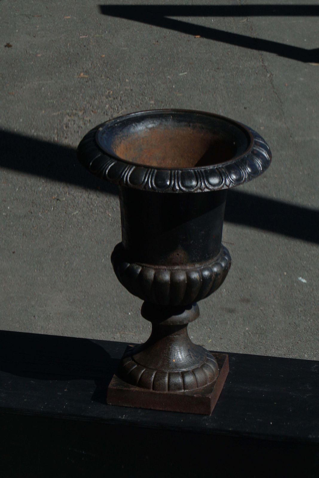 Decorative Cast Iron Garden Urn / Jardinière, French Neoclassical Design, 1950s photo Garden Decor