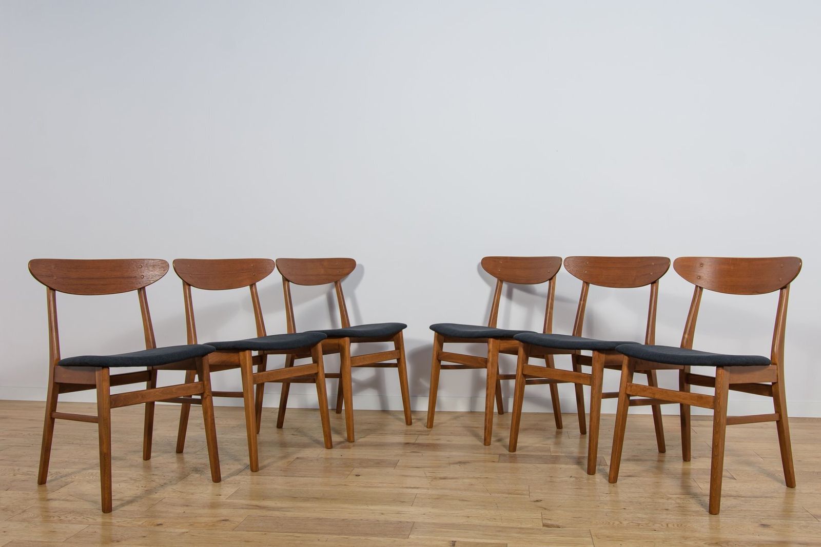 Mid Century Model 210 Dining Chairs From Farstrup Møbler, 1960s, Set Of 6 photo furniture
