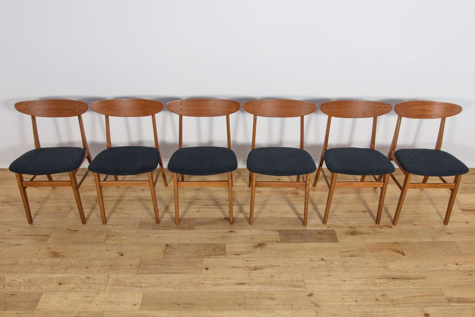 Mid Century Model 210 Dining Chairs From Farstrup Møbler, 1960s, Set Of 6 photo Furniture