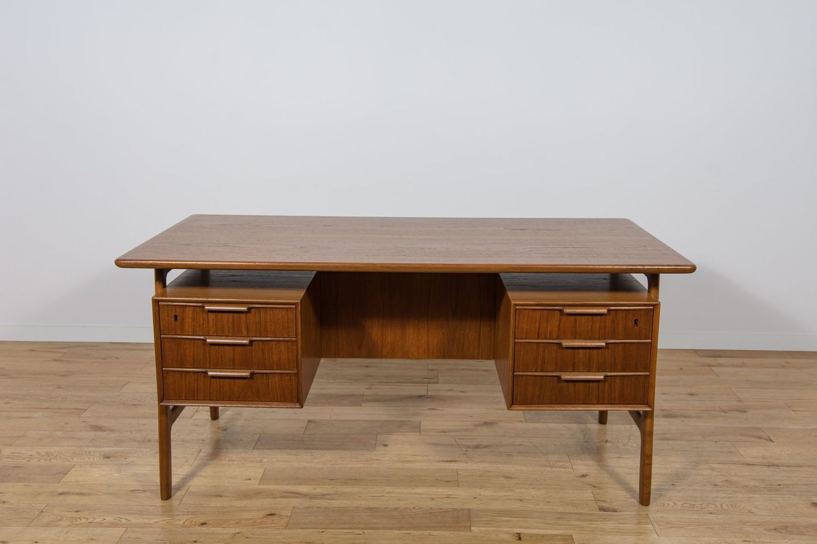 Mid Century Teak Model 75 Freestanding Desk From Omann Jun, Denmark, 1950s photo for sale