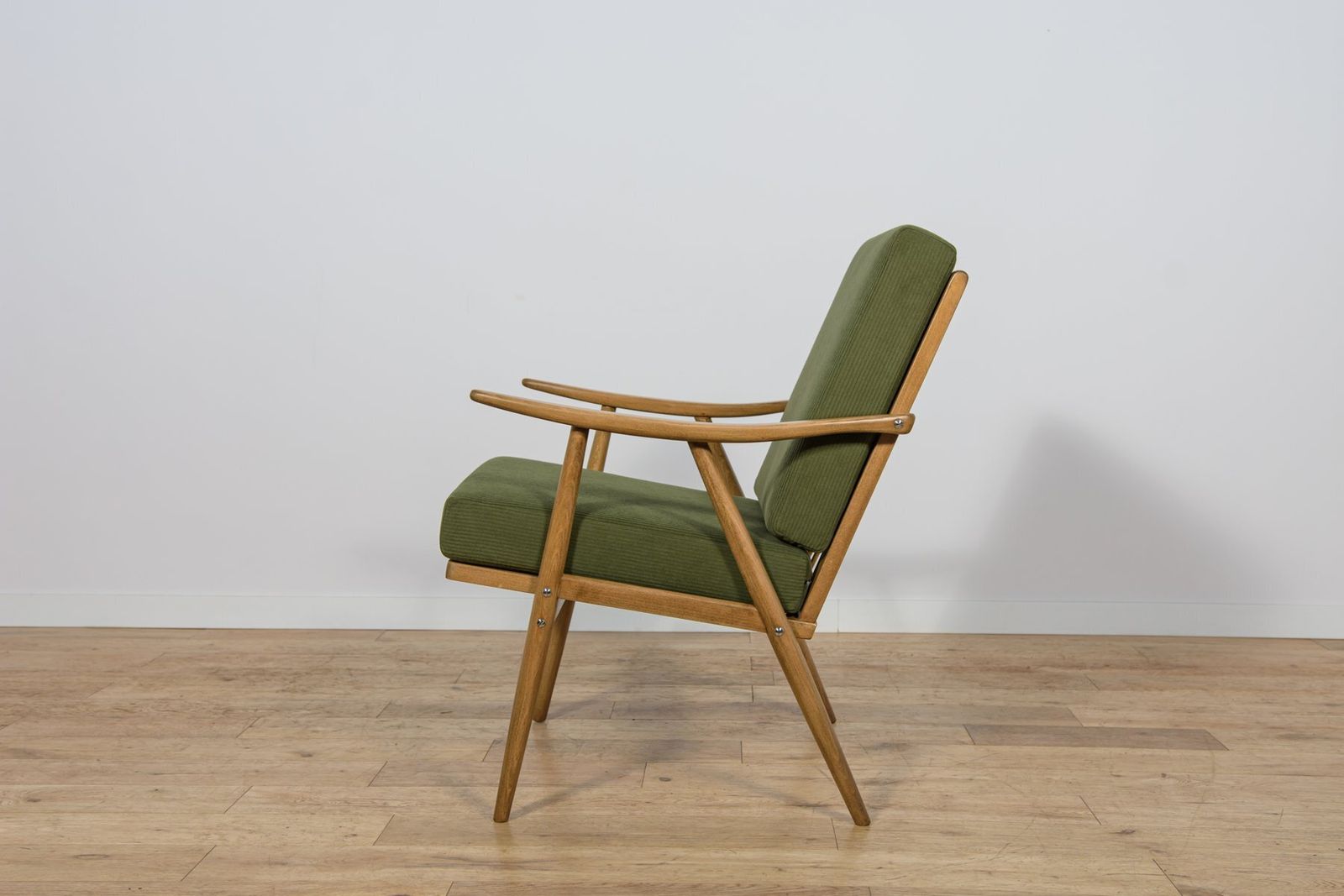 1164.0 Mid Century Modern Armchairs From Ton, Czechoslovakia, 1960s, Set Of 2 photo