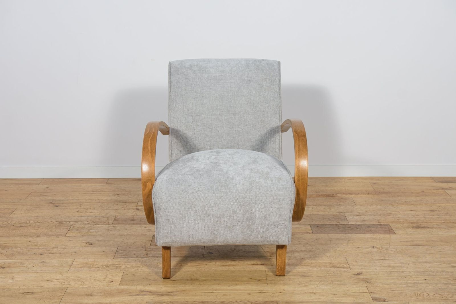 photo furniture Model 410 Armchairs By Jindřich Halabala For Up Závody, 1930s, Set Of 2