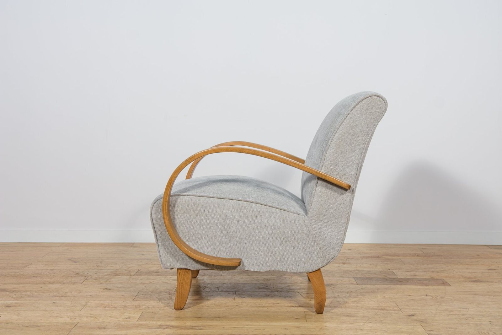 Model 410 Armchair By Jindřich Halabala For Up Závody, 1930s photo Furniture