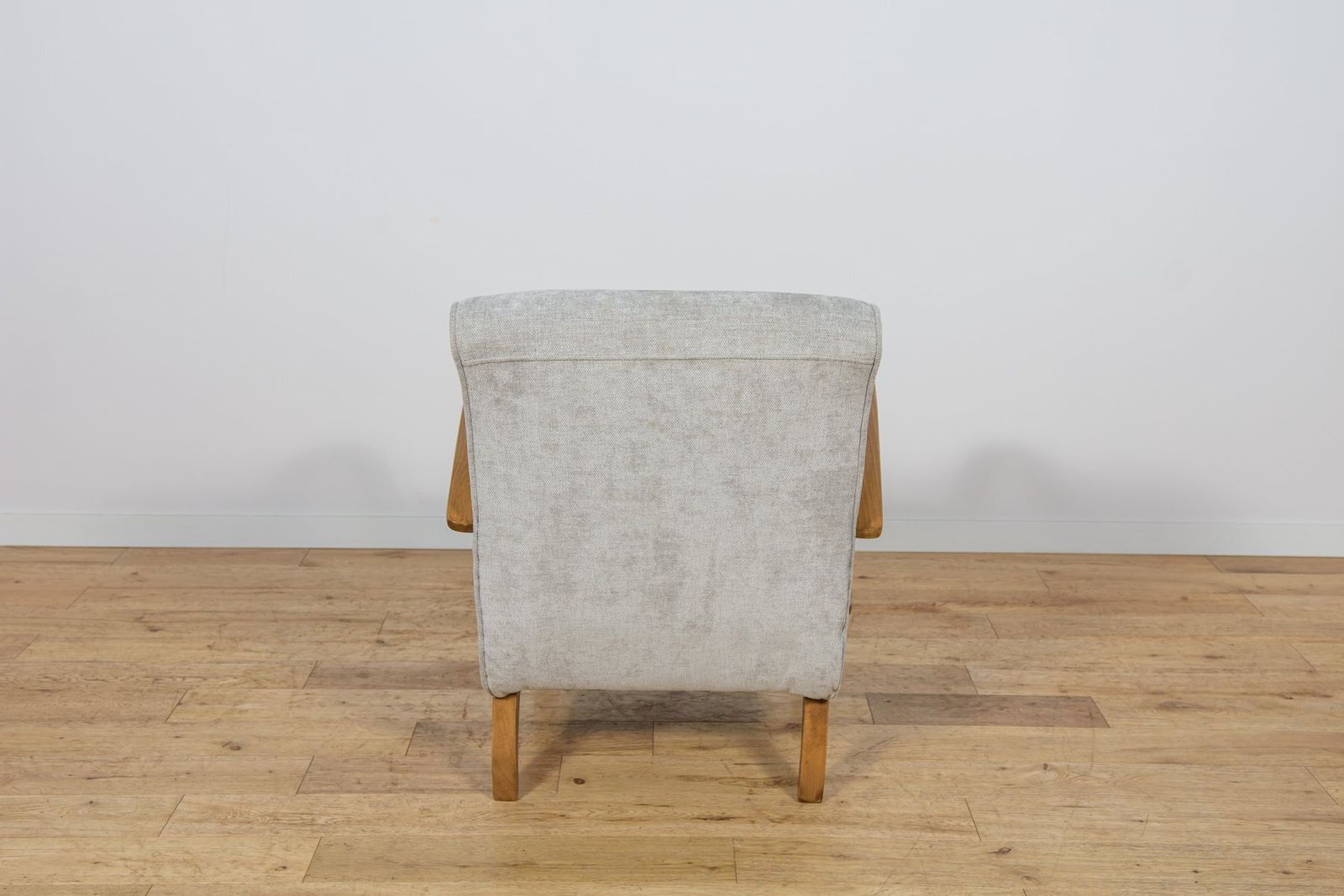 Model 410 Armchair By Jindřich Halabala For Up Závody, 1930s photo vinterior