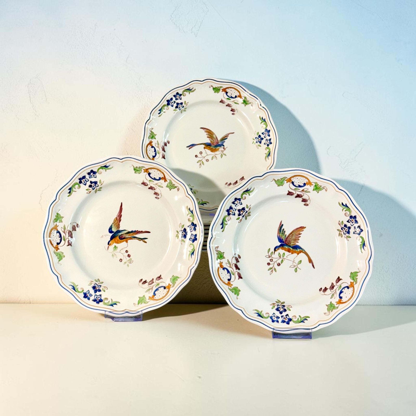 Set Of 12 Moustiers "Cléry" Hand Painted Faience Plates photo vinterior