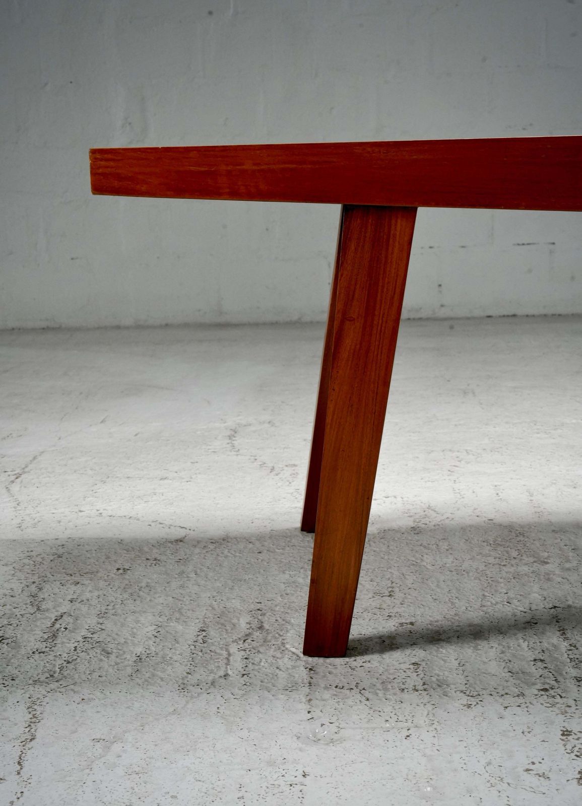 Modernistische salontafel in imbuiahout, Brazilië, ca. jaren 1950 photo for sale