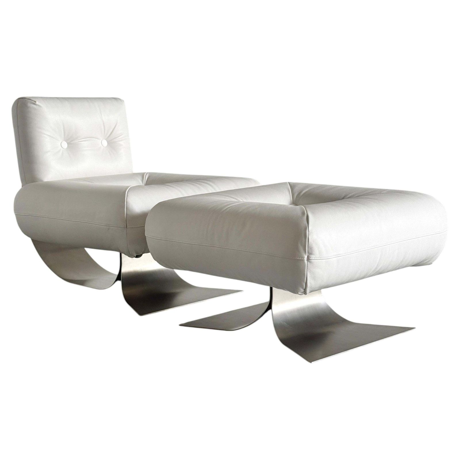 Oscar Niemeyer ‘Alta’ Lounge Chair & Ottoman
