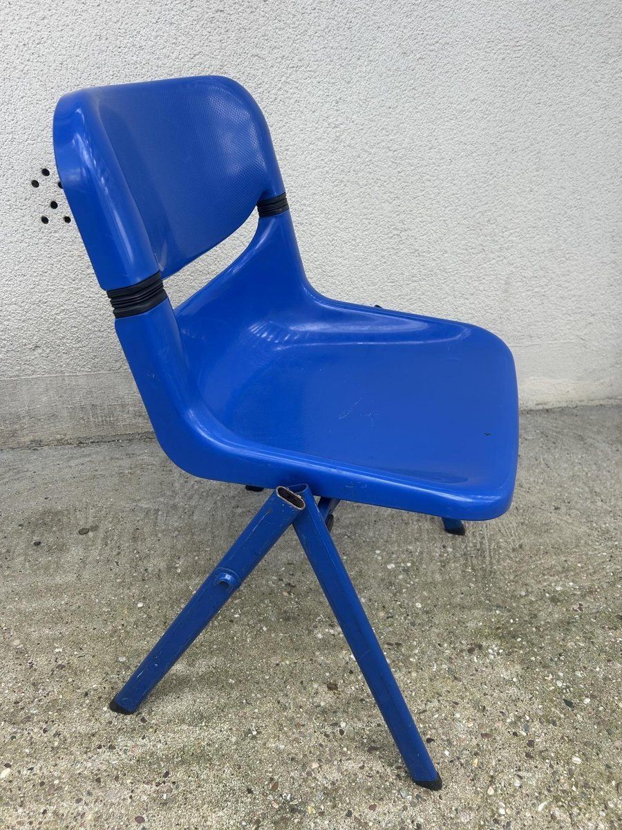 Furniture Dorsal Chairs From Piretti, 1980s, Set Of 2 photo