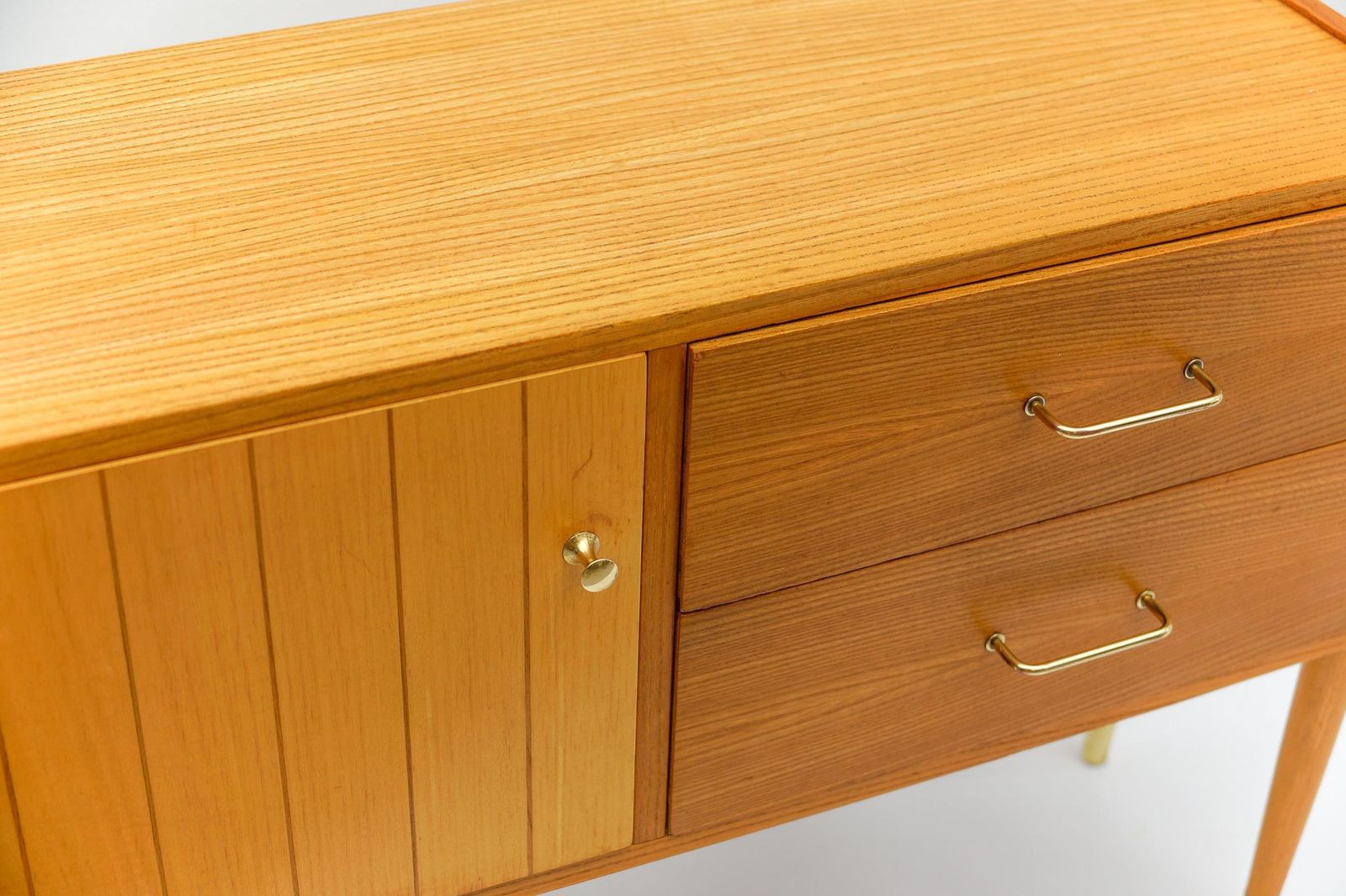 photo vinterior Lovely Mid Century Modern Commode By Verralux, 1950s Germany