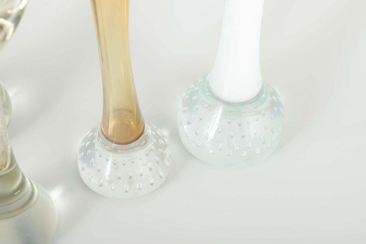 Quatre vases en verre artistique Paul Kedelv pour Flygsfors et autres, milieu du XXe siècle photo Décoration