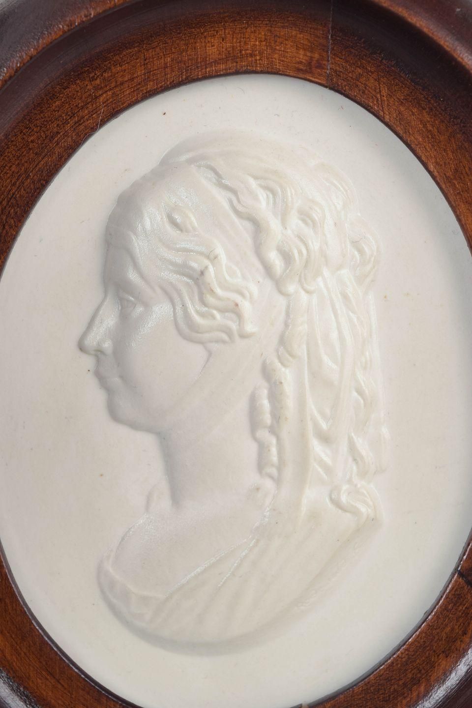 Meissen. Oval Relief Plaque In Biscuit Porcelain With Female Profile Portrait. photo furniture