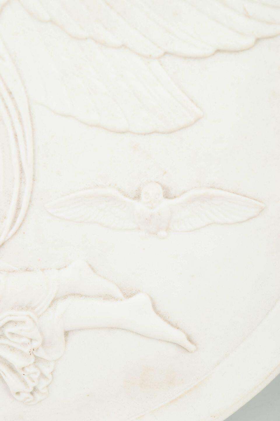 Royal Copenhagen. Ronde wandplaquette in biscuitporselein, naar B. Thorvaldsen, jaren 1870. photo for sale