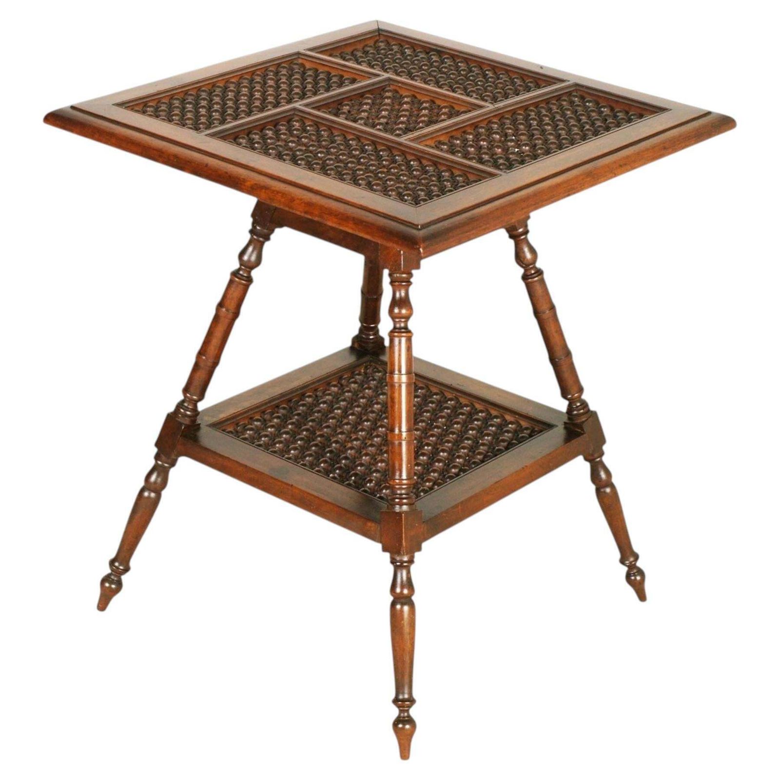 Table d'appoint en noyer à perles de bois, fin du XIXe siècle, style Victorian tardif