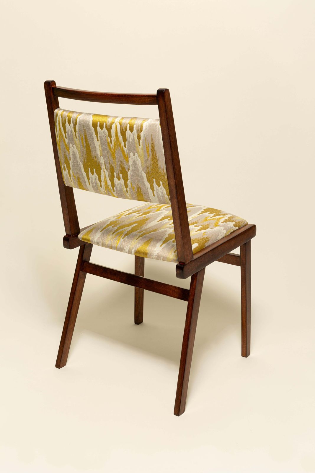 Mid-Century Jar Chair, Yellow Fandago Jacquard van Dedar, Polen, Europa, jaren 1960. photo 964.0