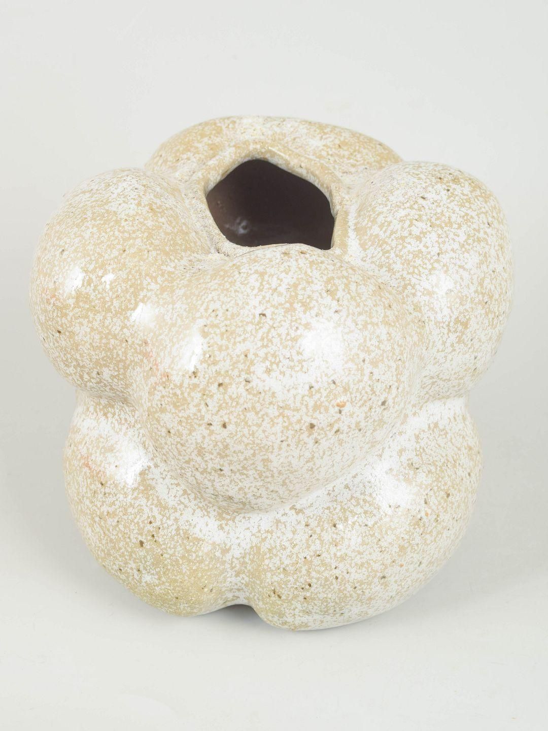 Vase organique en céramique Christina Muff, glaçure flocon de neige photo Décoration