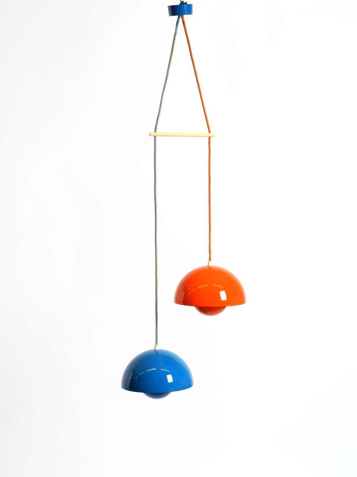 Geëmailleerde Flower Pot Hanglamp Met Dubbele Kap Door Verner Panton Voor Poulsen photo for sale
