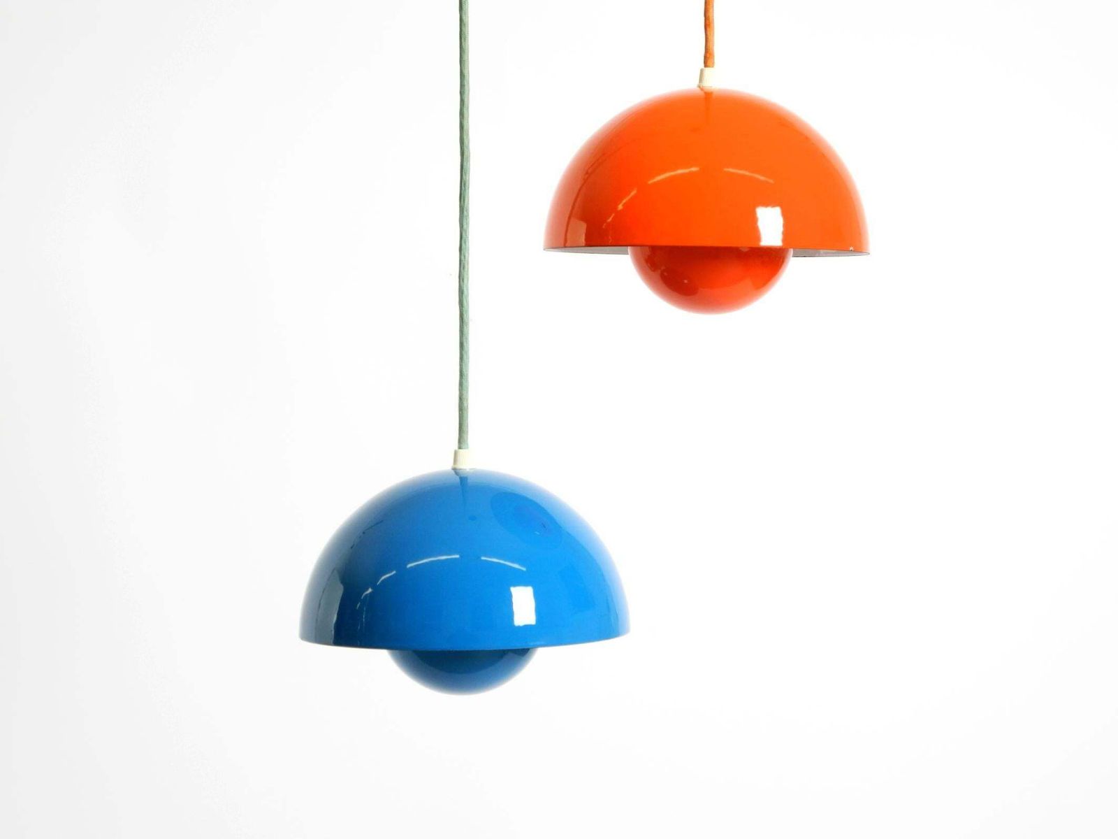 Geëmailleerde Flower Pot Hanglamp Met Dubbele Kap Door Verner Panton Voor Poulsen photo Verlichting