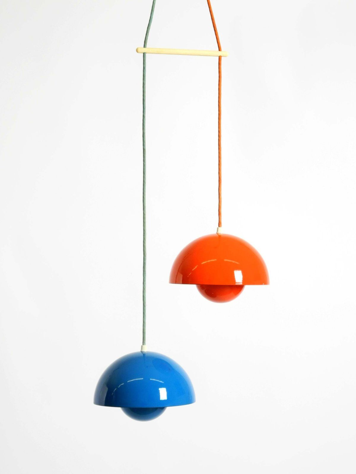 Geëmailleerde Flower Pot Hanglamp Met Dubbele Kap Door Verner Panton Voor Poulsen photo vintage