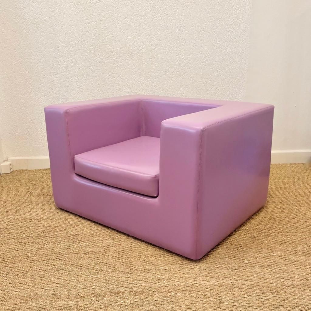 1/3 "Throw Away" Lilac Vinyl Armchair By Willie Landels, Zanotta Italy Ca. 1960s photo for sale