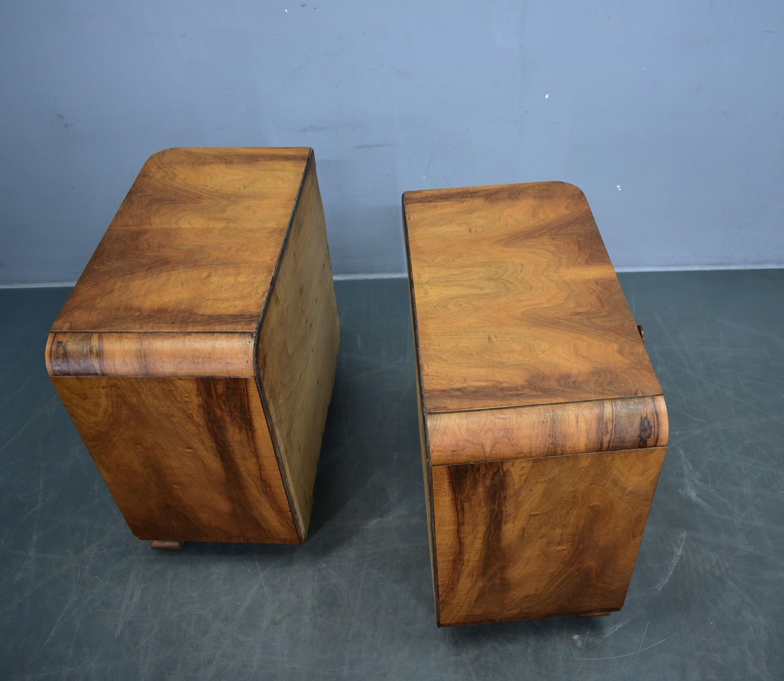 photo vintage Paire de tables de chevet Art déco, Tchécoslovaquie, 1937