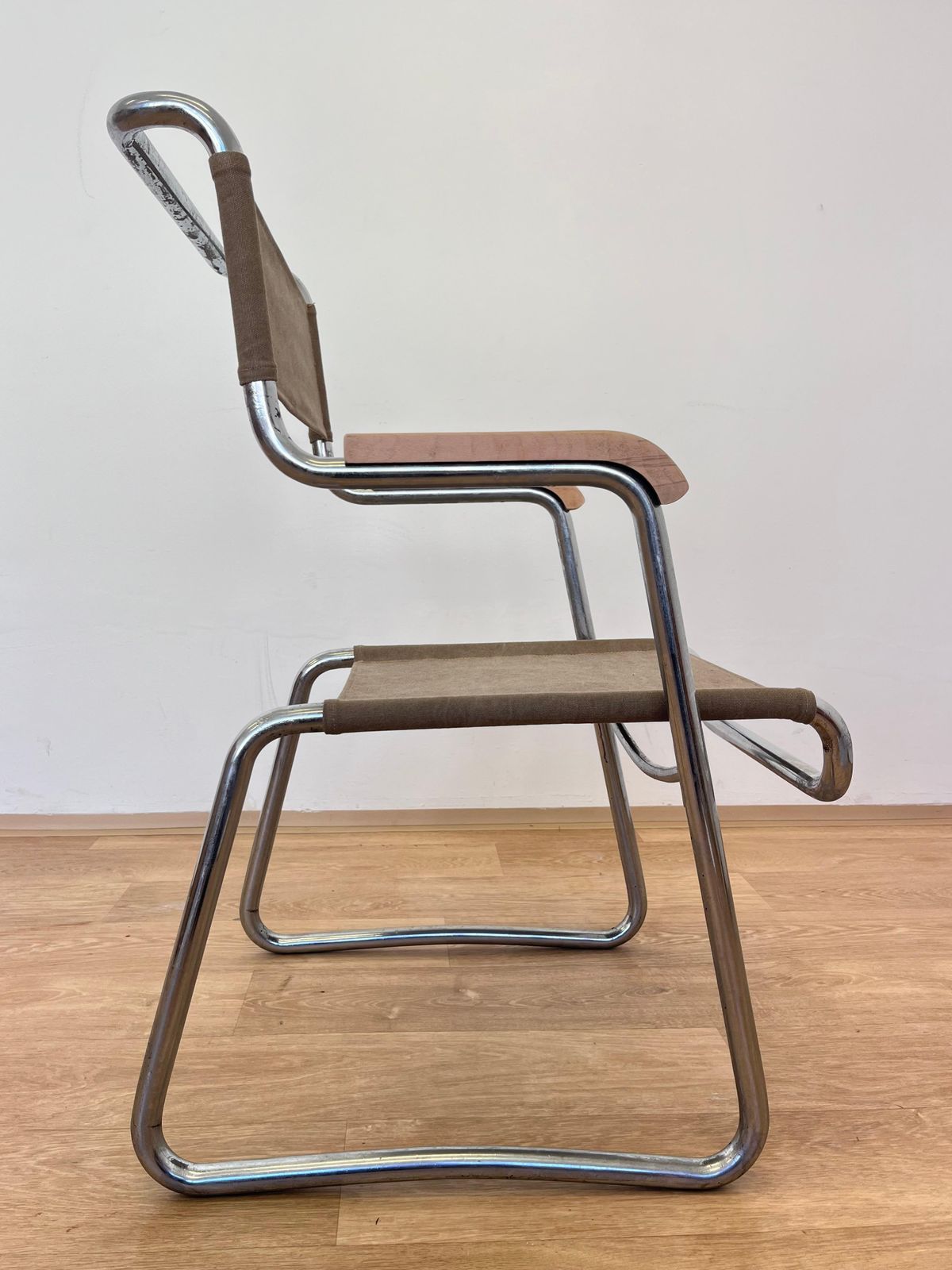 photo furniture Karel Ort Chrome Bauhaus Chair By Hynek Gottwald   1930