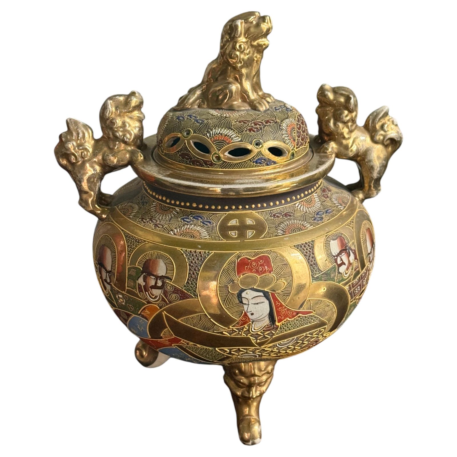 Satsuma Style Lidded Vase China Gold Background With Lions In The Handles And Lid