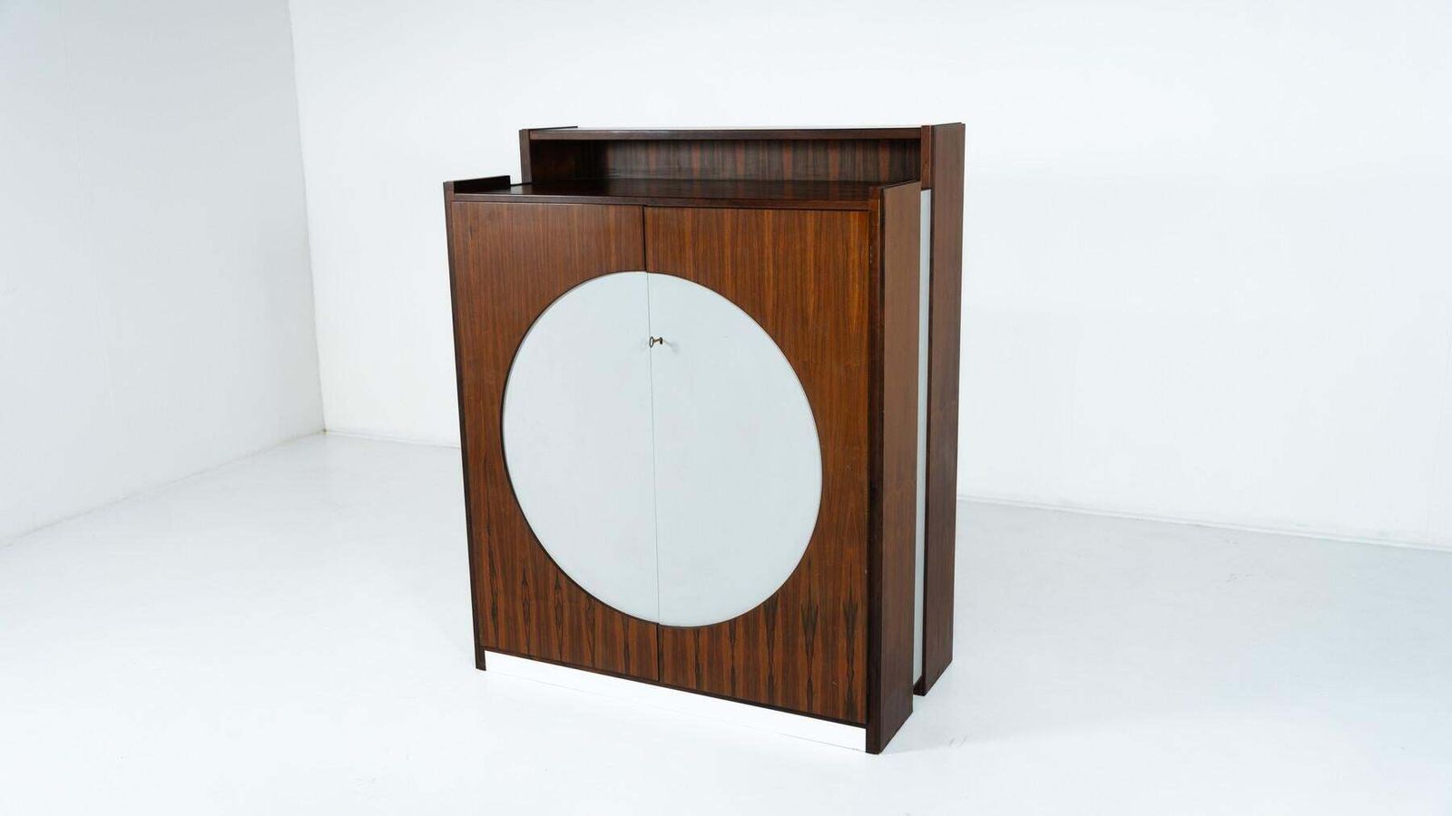 photo furniture Mid Century Modern Wardrobe, Italy, 1970s