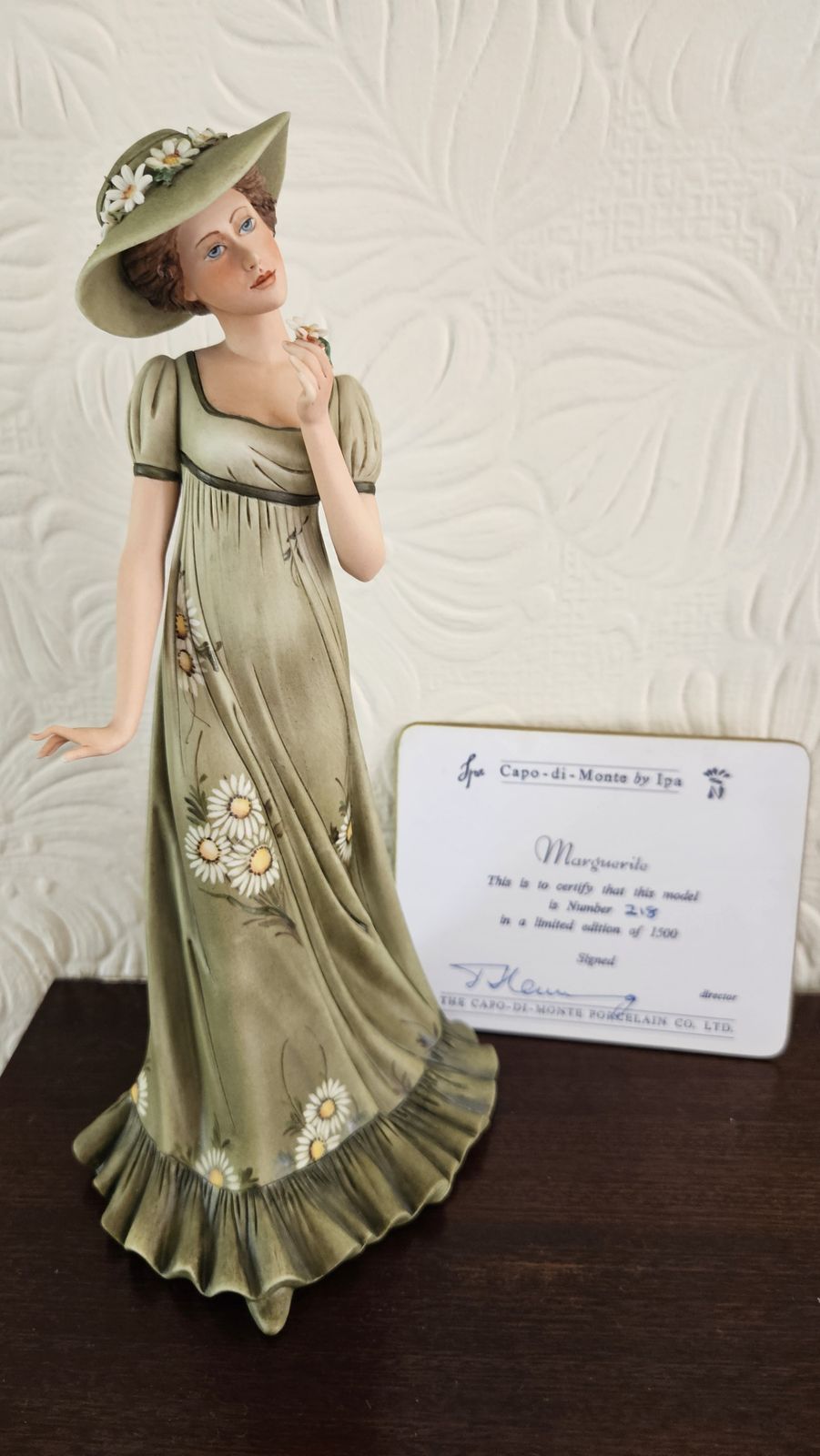 Elegant Capodimonte 'Marguerite' Porcelain Figurine By Jpa   World Limited Edition 218/1500 (With Certificate)