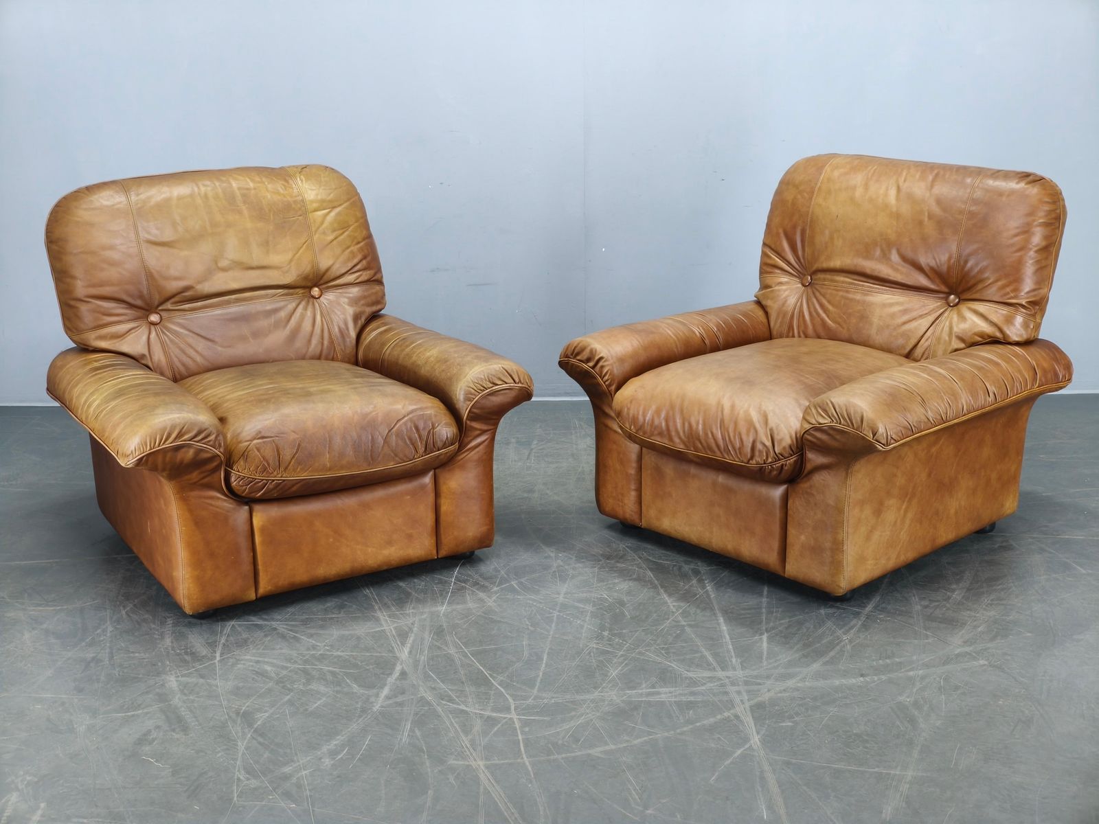 Paar Arcon Italia Cognac Buffalo Leren Lounge Fauteuils photo furniture