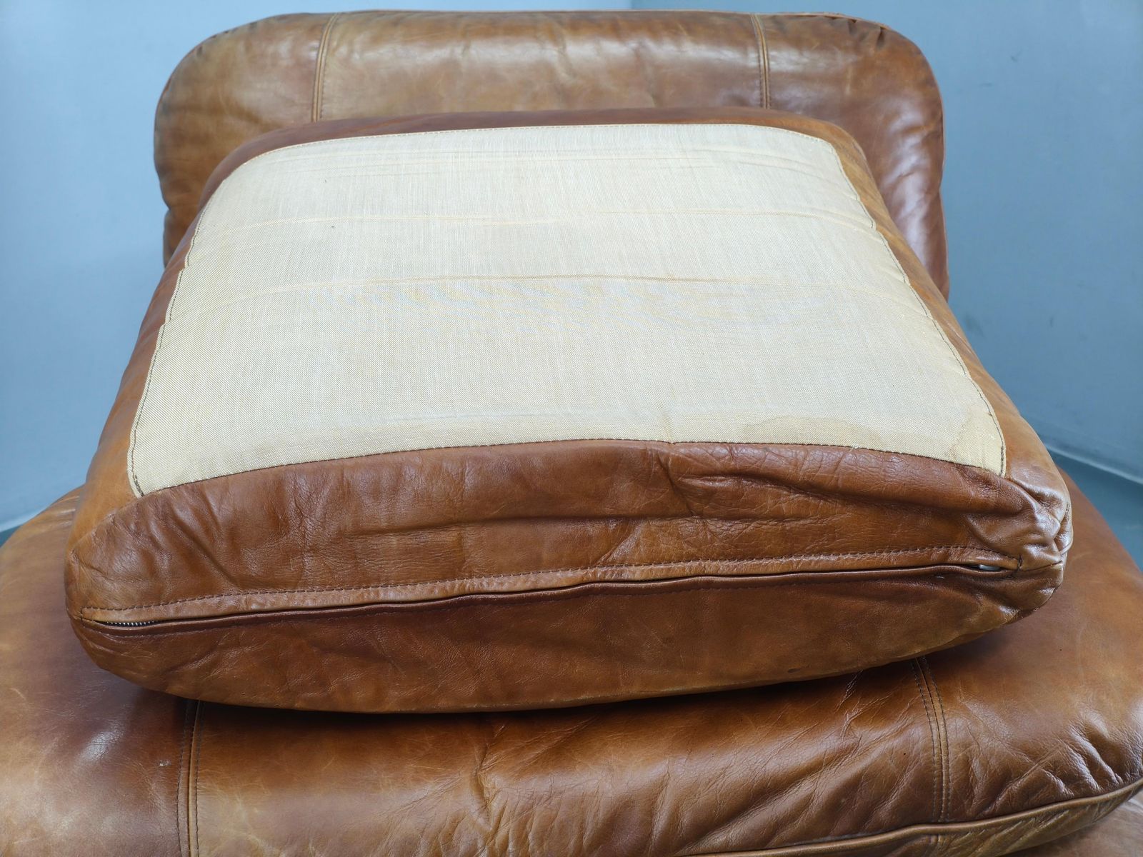 photo vintage Pair Of Arcon Italia Cognac Buffalo Leather Lounge Armchairs