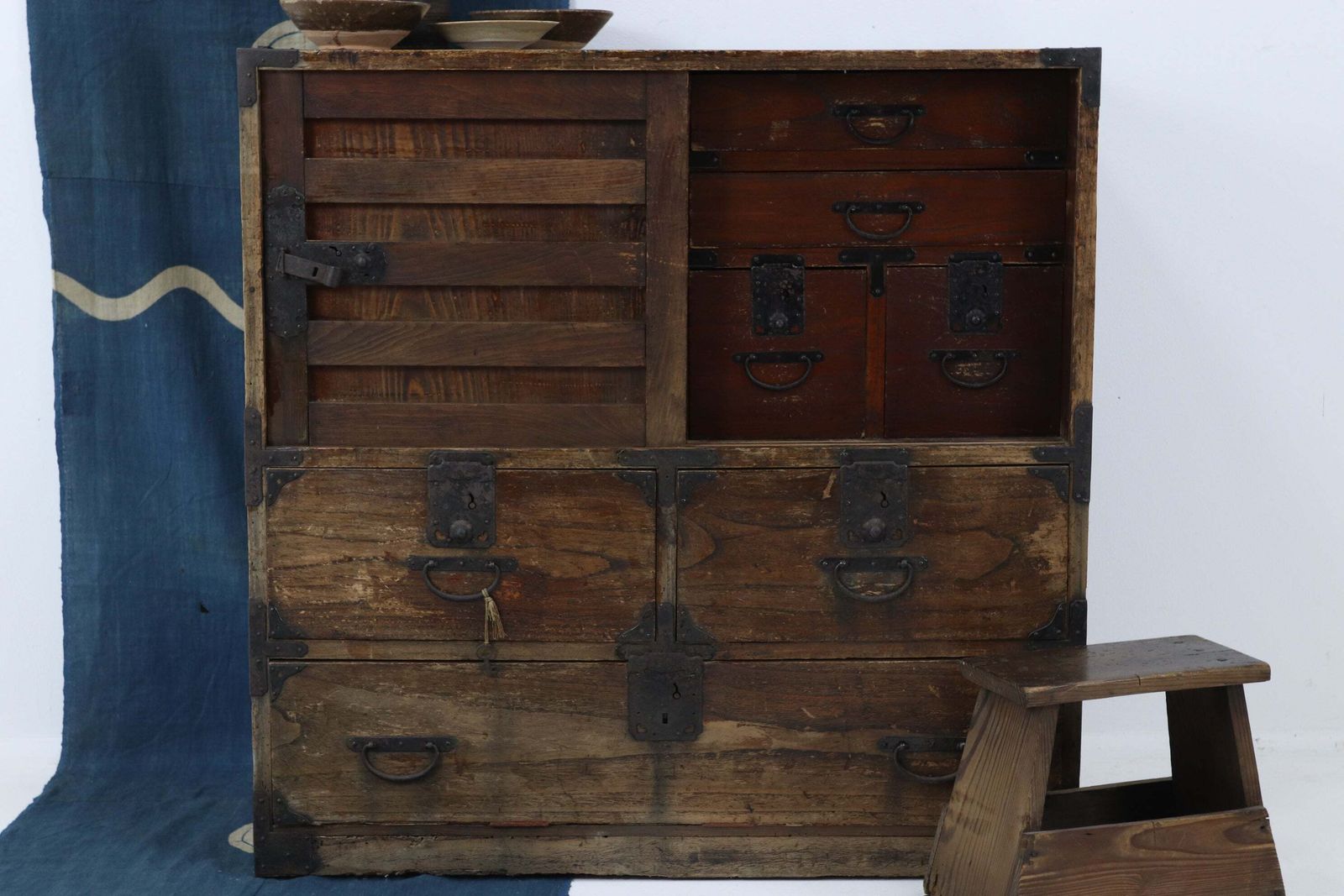 Antique Japanese Keyaki Choba Dansu Merchant's Chest From Yonezawa photo vinterior