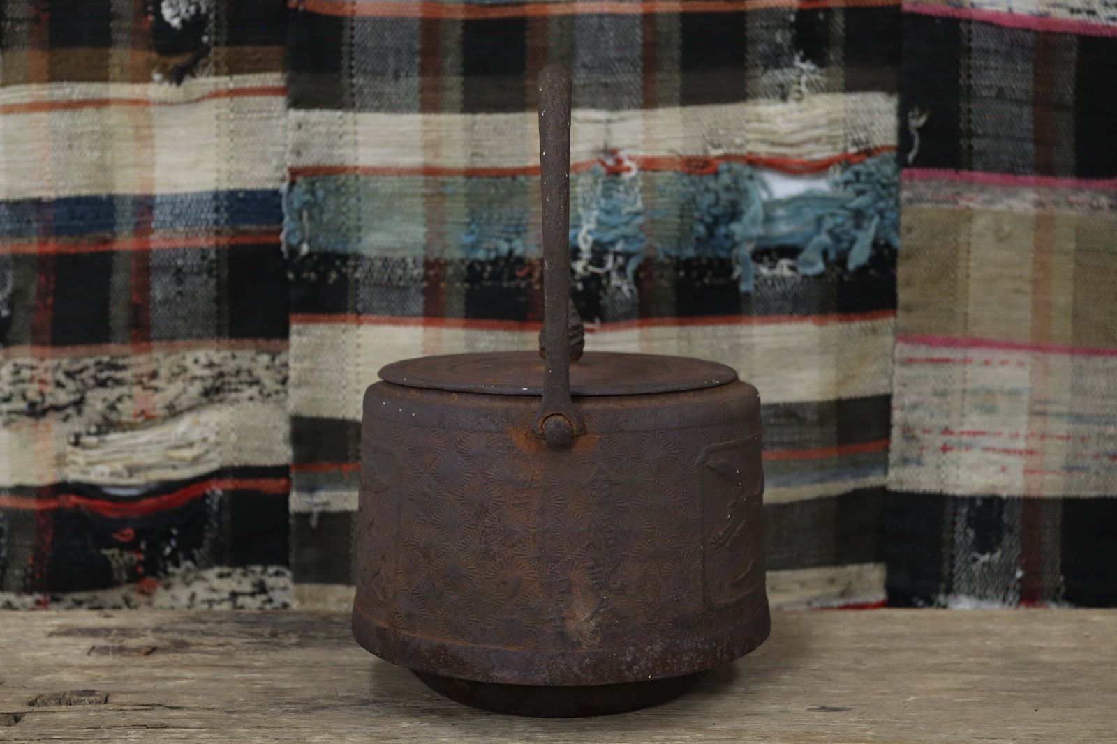 Japanese Meiji Period Iron Tetsubin Kettle With Crane And Tortoise Details (2) photo Home Decor