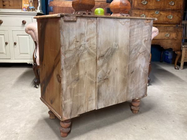 A Charming Antique Pine Chest Of Drawers photo buy