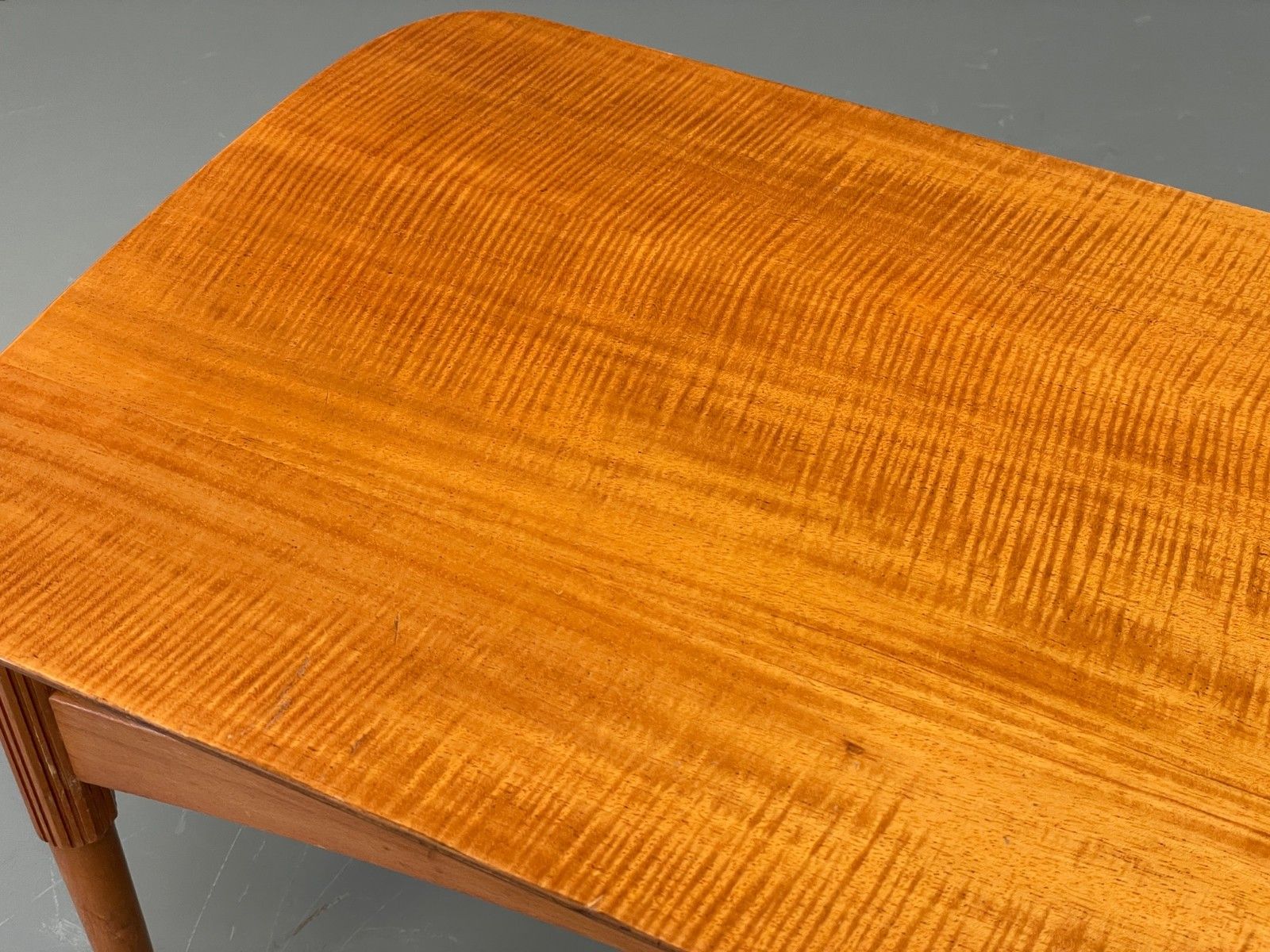 Vintage 1940s Coffee Table Swedish Flamed Mahogany Carved Legs Eb11965 photo Furniture
