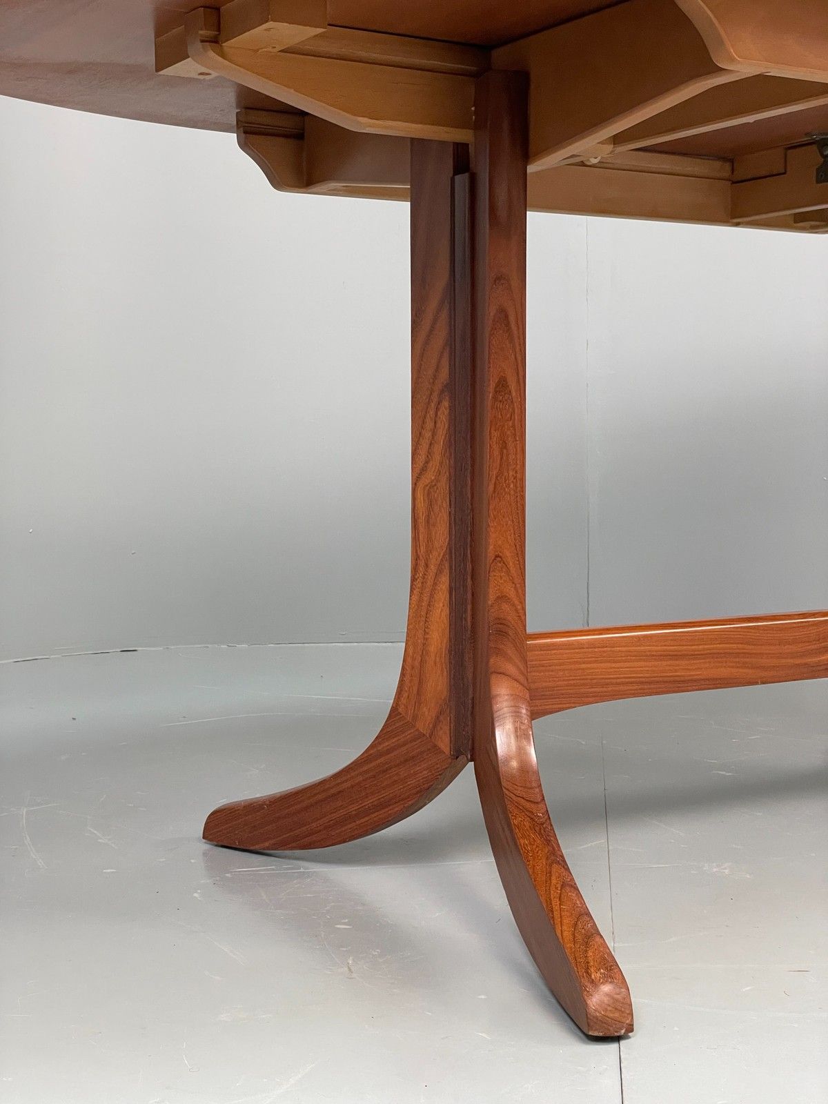 photo vintage Vintage 1970s Dining Table By Nathan Teak Retro Extending Mid Century Eb12057