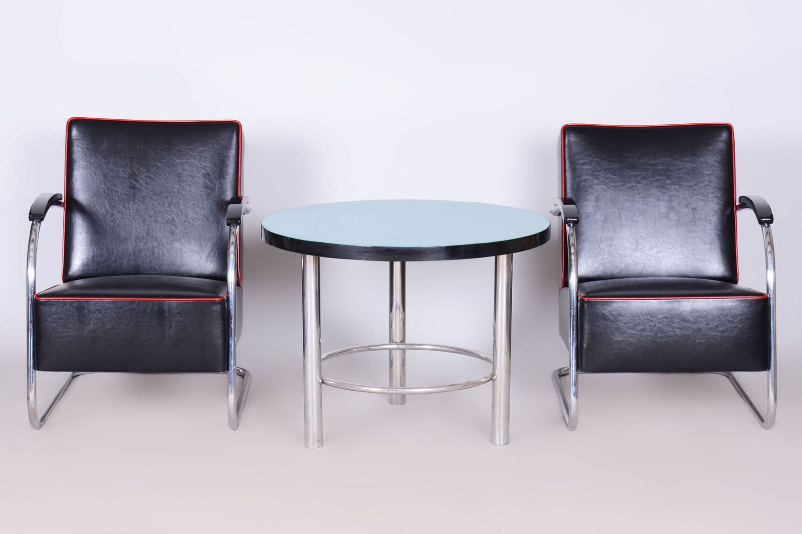 photo buy Pair Of Restored Bauhaus Fn21 Armchairs, By Mücke Melder, Leather, Czech, 1930s